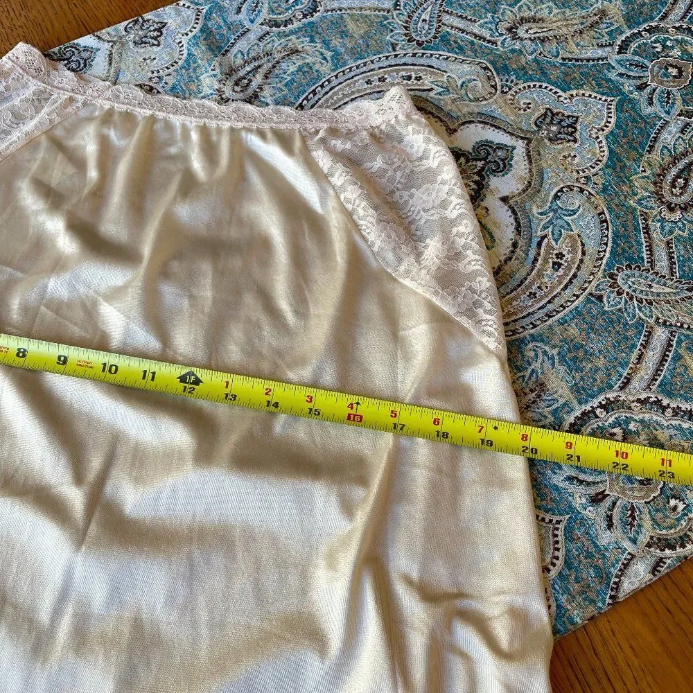 Sears half slip Vintage smooth waist with lace panels and trim, A-line M - Picture 6 of 9